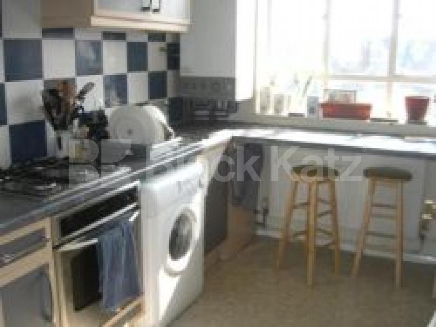 			AMAZING VALUE FOR MONEY!!!, 3 Bedroom, 1 bath, 1 reception Flat			 Carysfort Road, CROUCH END N8